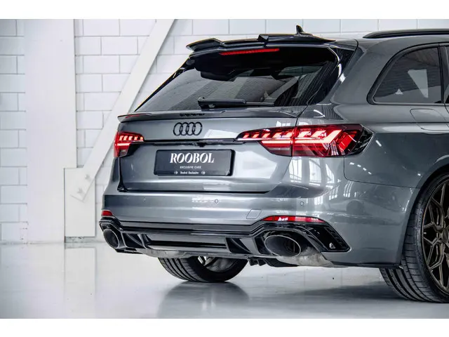 Audi RS4 Urban 2021 Benzine 8