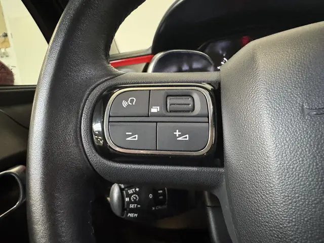 Citroën C3 1.2 PureTech Shine 2017 Benzine 22