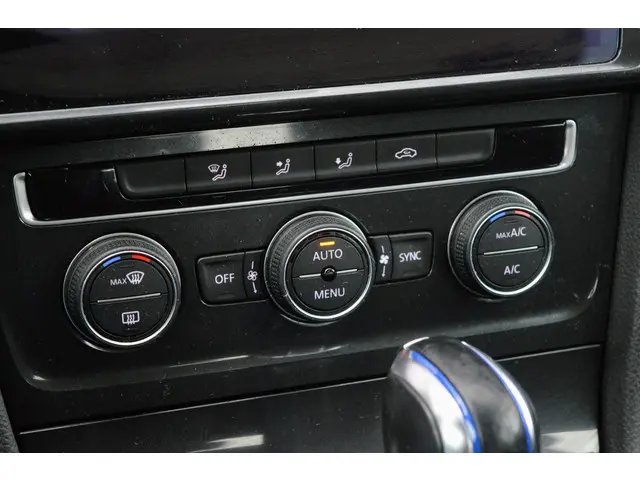 Volkswagen e-Golf E-Golf 2018 Elektrisch 16