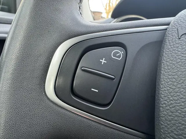 Renault Clio Estate 0.9 TCe Intens 2019 Benzine 28