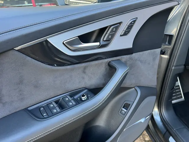 Audi SQ7 4.0 TDI Quattro Pro Line + 7p 2017 Diesel 10