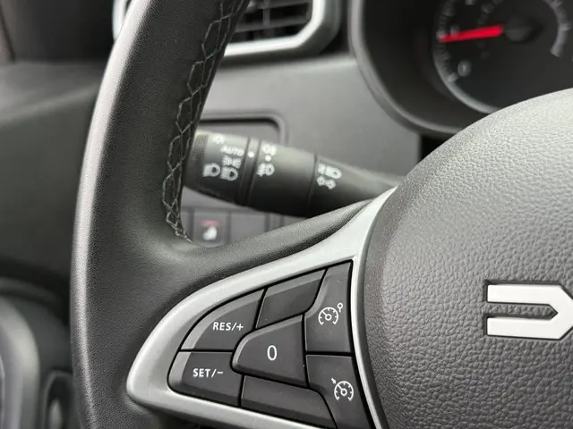 Dacia Duster TCe 150 Journey 2023 Benzine 21