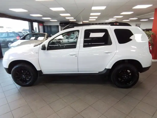 Dacia Duster 1.2 TCe 4x2 Lauréate 2014 Benzine 4