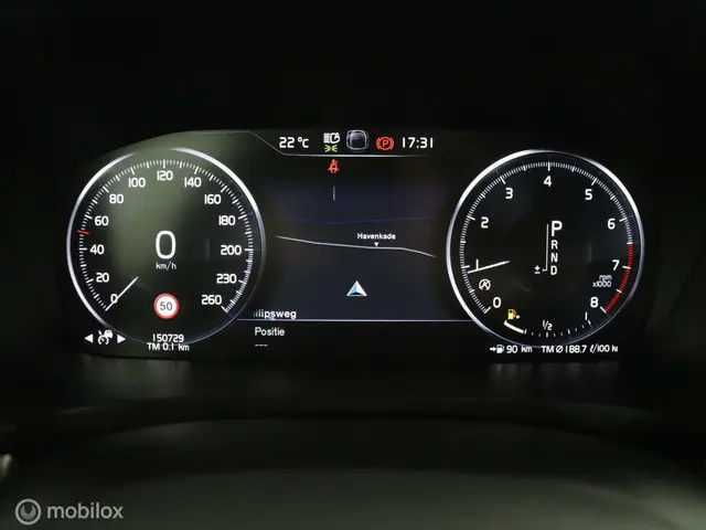 Volvo V90 2.0 T4 R-Design | ACC | PILOT | LEER | 2019 Benzine 76