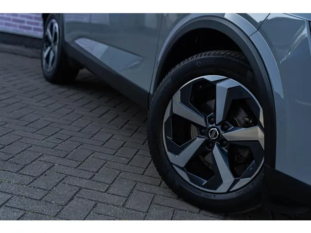 Nissan QASHQAI 1.3 MHEV Xtronic N-Connecta 2021 Benzine 5