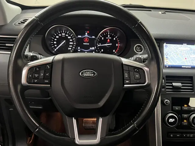 Land Rover Discovery Sport 2.0 TD4 SE 2018 Diesel 17