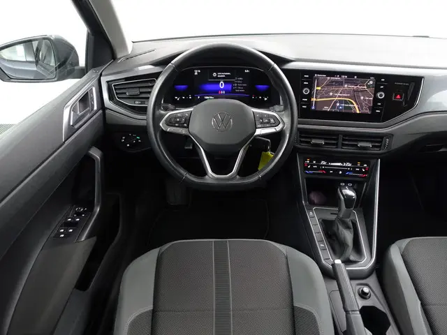 Volkswagen Polo 1.0 TSI R-Line Business Aut- 2022 Benzine 6