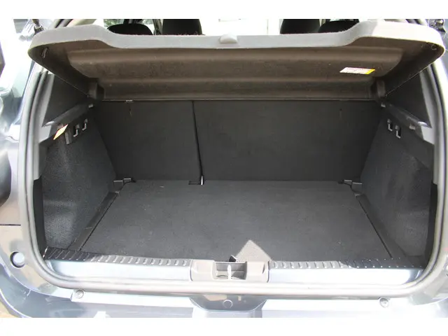 Dacia Sandero Stepway 1.0 TCe 90 Comfort 2023 Benzine 9