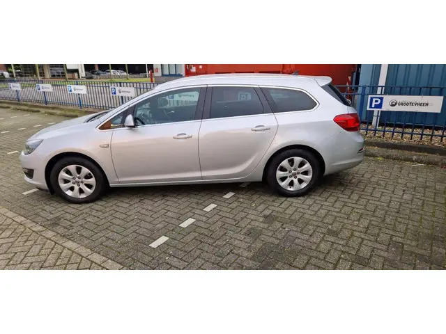 Opel Astra Sports Tourer 1.4 Turbo Bns + 2015 Benzine 4