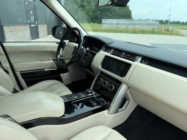 Land Rover Range Rover 3.0 TDV6 Vogue 2015 Diesel 9