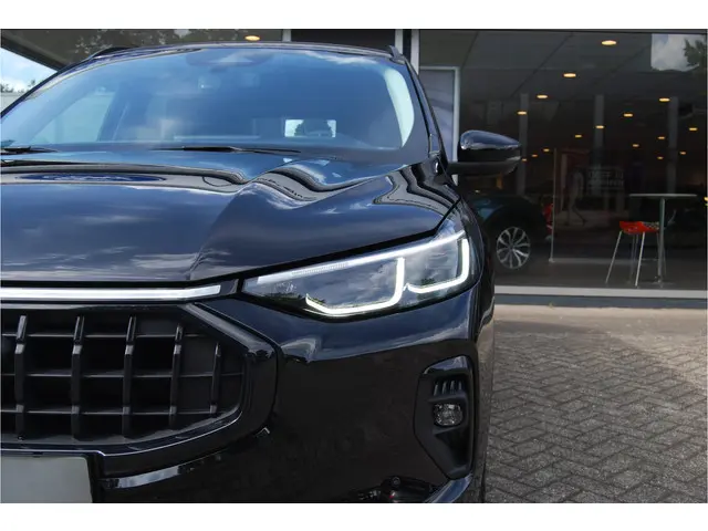 Ford Kuga 2.5 PHEV 243 PK Active X 2024 Hybride Benzine 3