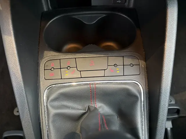 SEAT Ibiza 1.0 EcoTSI FR Connect 2017 Benzine 19