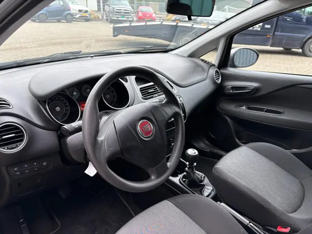 Fiat Punto Evo 1.2 Street *AC 2015 Benzine 10