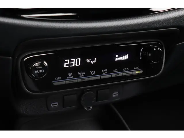 Toyota Aygo X Hybrid 115 Play, 2026 Hybride Benzine 19