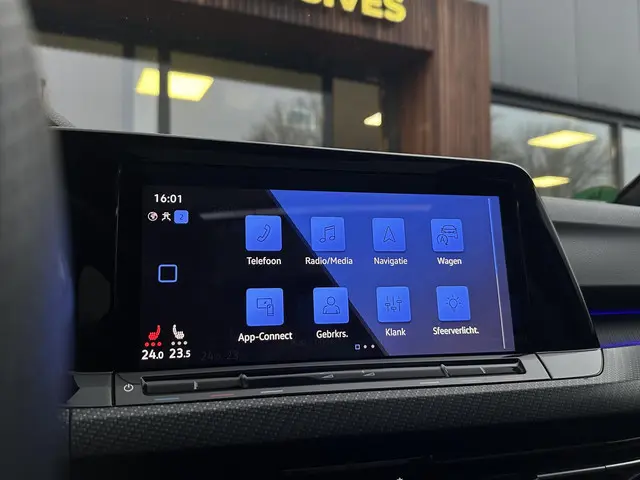 Volkswagen Golf Variant 1.5 eTSI R-Line 2021 Benzine 22