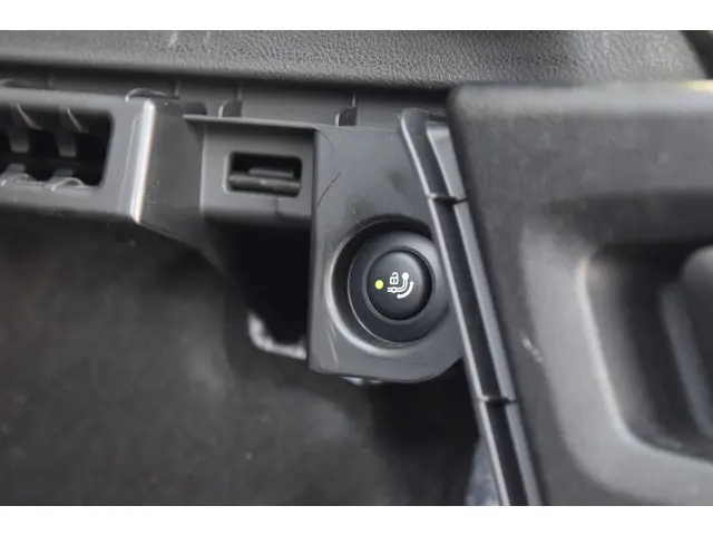 BMW X3 xDrive20i High Executive 2018 Benzine 26