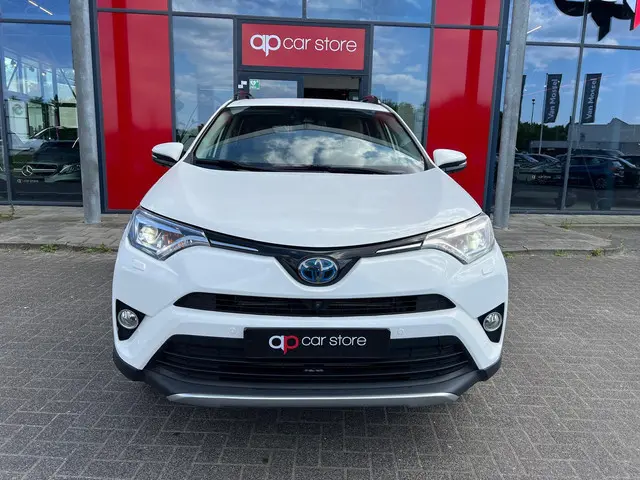 Toyota RAV4 2