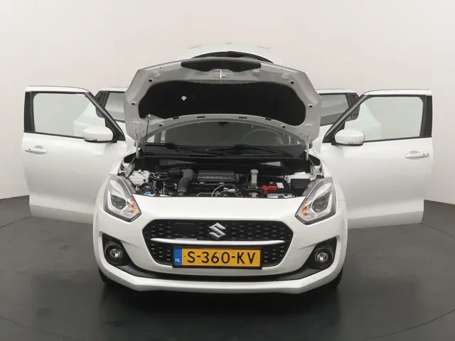 Suzuki Swift 1.2 Style Smart Hybrid 2023 Benzine 25