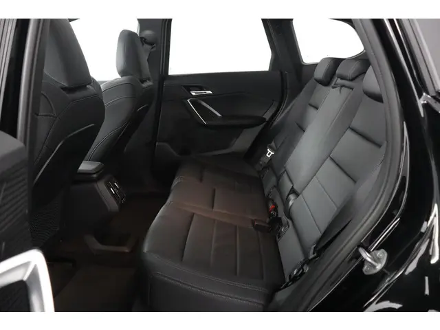 BMW iX1 xDrive30 Launch Edition 67 kWh 2023 Elektrisch 15