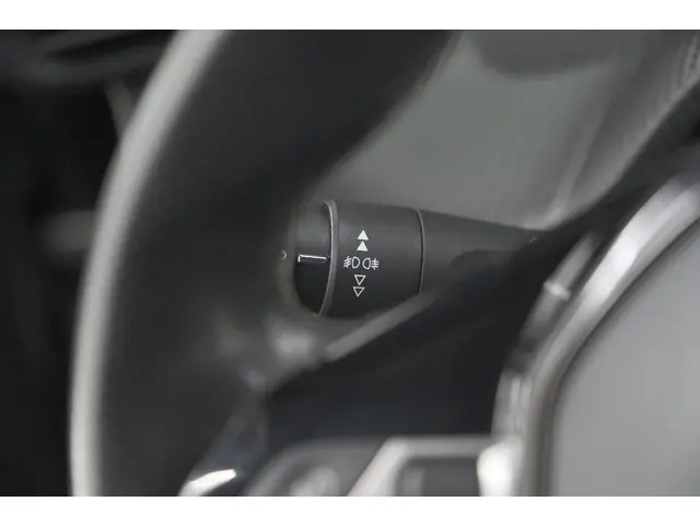 Peugeot 2008 PureTech 130 GT-Line 2020 Benzine 32