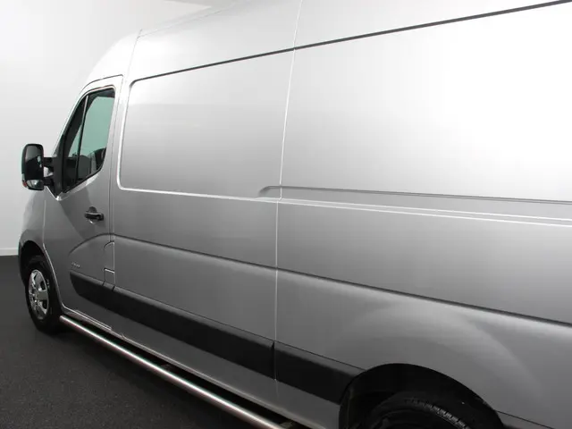 Opel Movano 2.3 CDTI L2H2 2018 Diesel 26