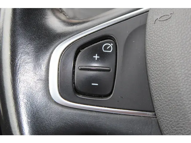 Renault Captur 1.3 TCe Intens 150 pk EDC 2019 Benzine 39