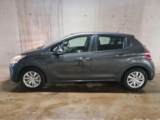 Peugeot 208 1.2 VTi Envy 2014 Benzine 7