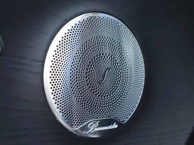 Mercedes-Benz E-Klasse 300 e 2020 Hybride Benzine 18