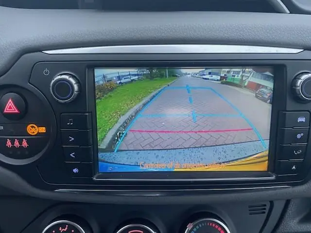 Toyota Yaris 1.3 VVT-i Aspiration 2016 Benzine 21