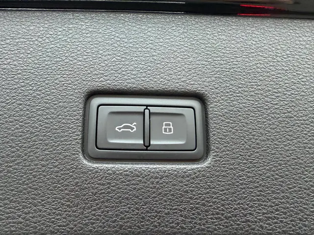 Audi Q8 55 TFSI quattro Pro Line Advanced 2022 Benzine 27