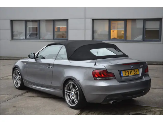 BMW 1 Serie Cabrio 118i M Sport Edition 2014 Benzine 6