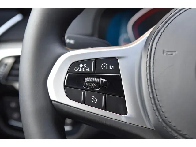 BMW 5 Serie 520i High Executive 2020 Benzine 16