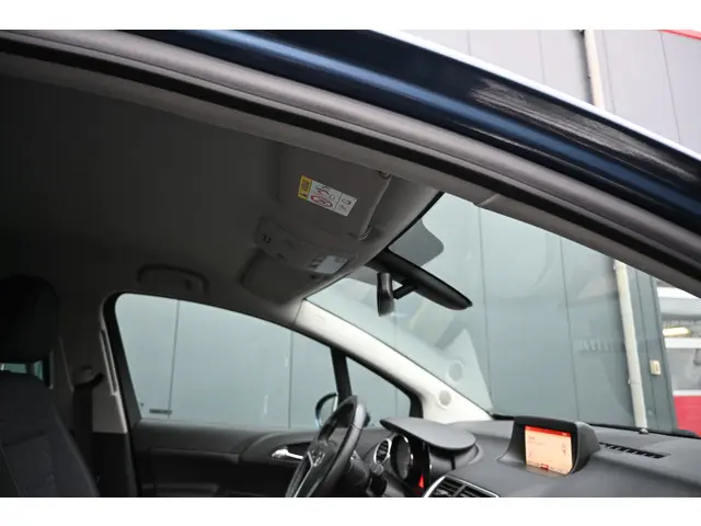 Opel Meriva 1.4 Turbo Blitz 2016 Benzine 29
