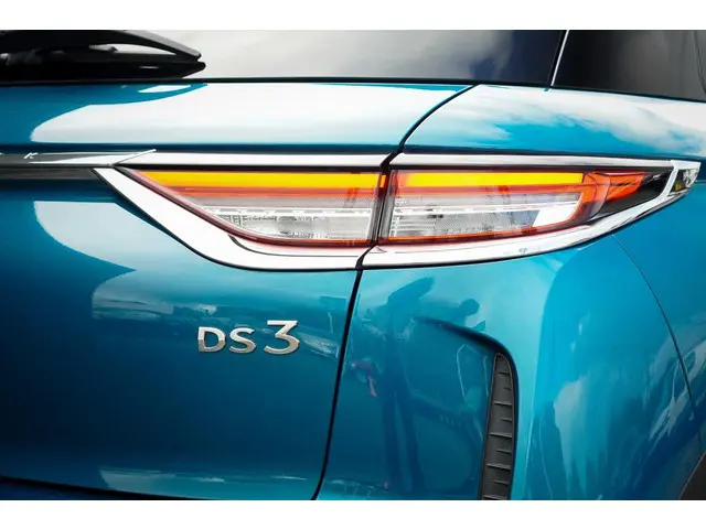 DS DS 3 Crossback 1.2 PureTech Grand Chic 2021 Benzine 41