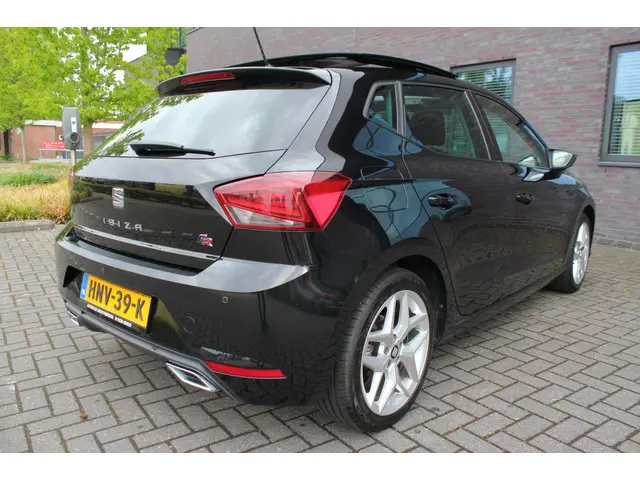 SEAT Ibiza 1.0 TSI FR Business Intense pano 2017 Benzine 8