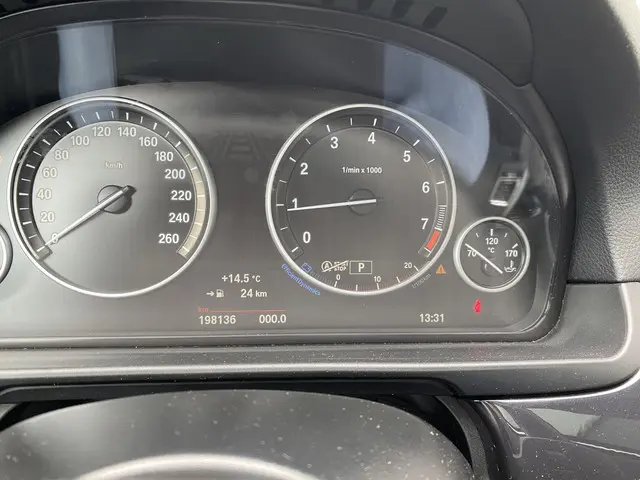 BMW 5 Serie 520i High Executive 2015 Benzine 19