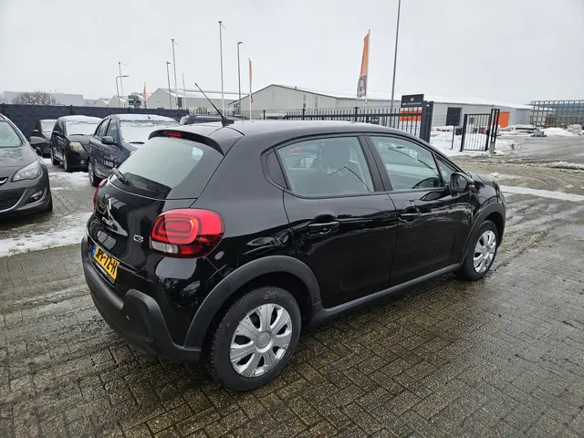 Citroën C3 1.2 PureTech S&S Shine 2020 Benzine 6