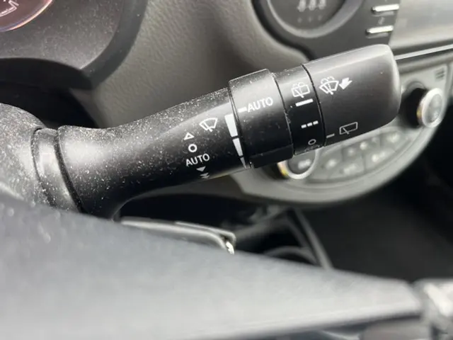 Toyota Yaris 1.5 Hybrid Active 2019 Hybride Benzine 11