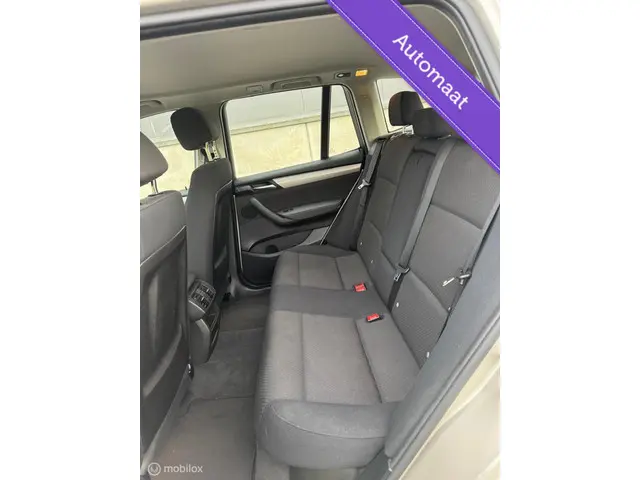BMW X3 sDrive20i Executive * Nwe Distributie * 2014 Benzine 8