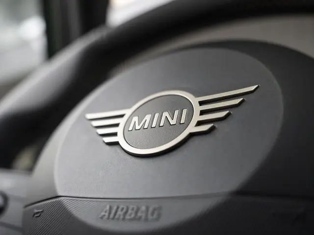 MINI 5-Deurs Cooper C 2026 Benzine 12