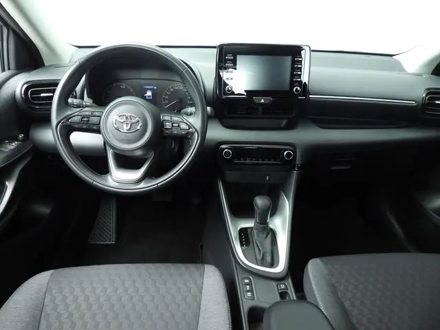 Toyota Yaris 1.5 Hybrid Active 2022 Hybride Benzine 10