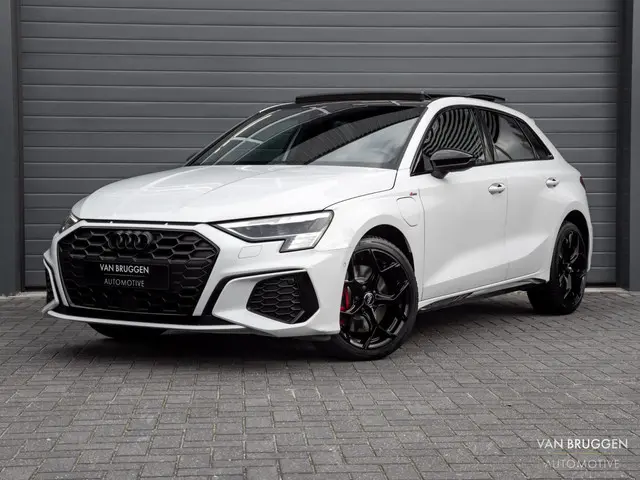 Audi A3 Sportback 45 TFSI e S-Line 2022 Hybride Benzine