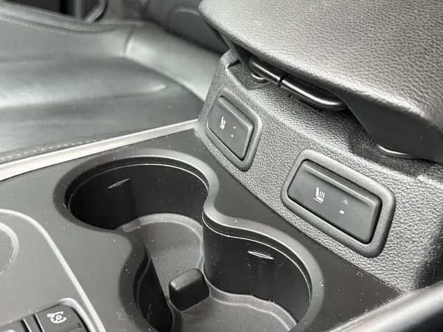 Renault Kadjar 1.2 TCe Bose 2016 Benzine 32