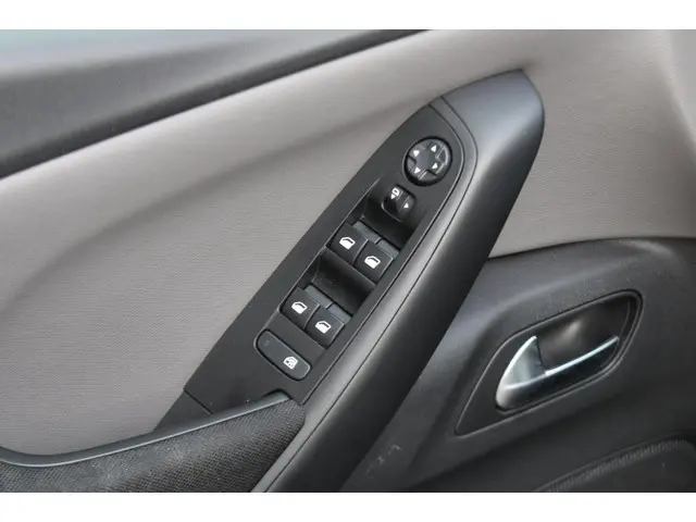 Citroën Grand C4 Picasso 1.2 PureTech Start 2018 Benzine 13
