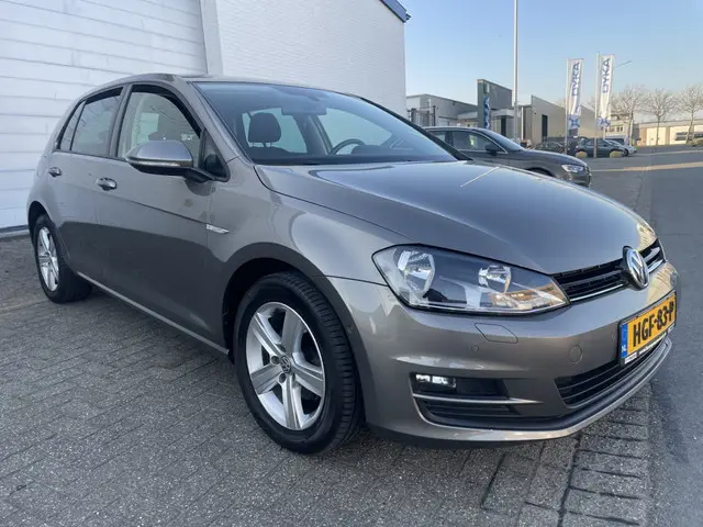 Volkswagen Golf 1.2 TSI CUP 63953 km 2014 Benzine 9
