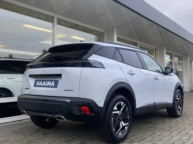 Peugeot 2008 1.2 Hybrid 145 Allure 2025 Hybride Benzine 3
