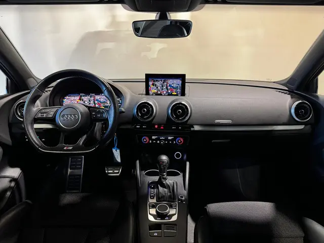 Audi A3 Limousine 1.5 TFSI S Line Edition 2019 Benzine 15