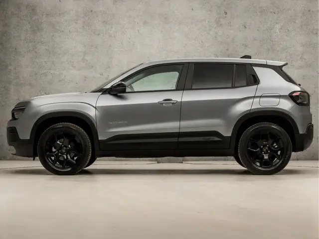 Jeep Avenger 1.2 Altitude Sport 2023 Benzine 2