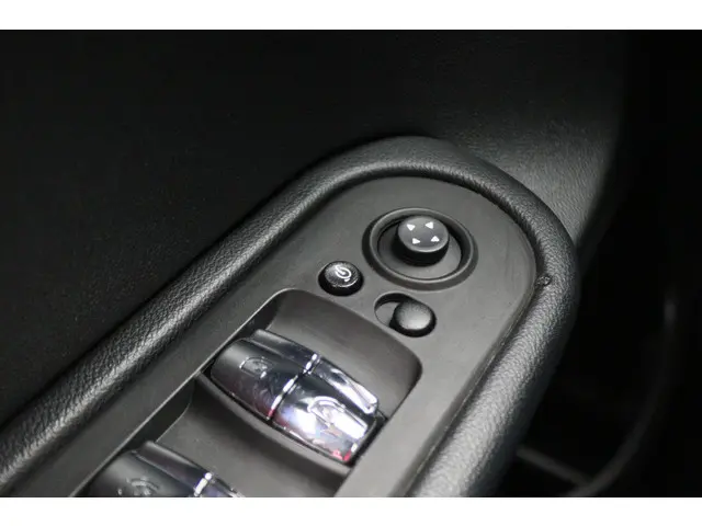 MINI Countryman Mini 1.5 Cooper 2017 Benzine 27