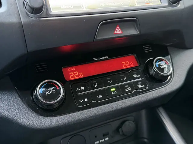 Kia Sportage 1.6 GDI Navi Clima Leer 2013 Benzine 11